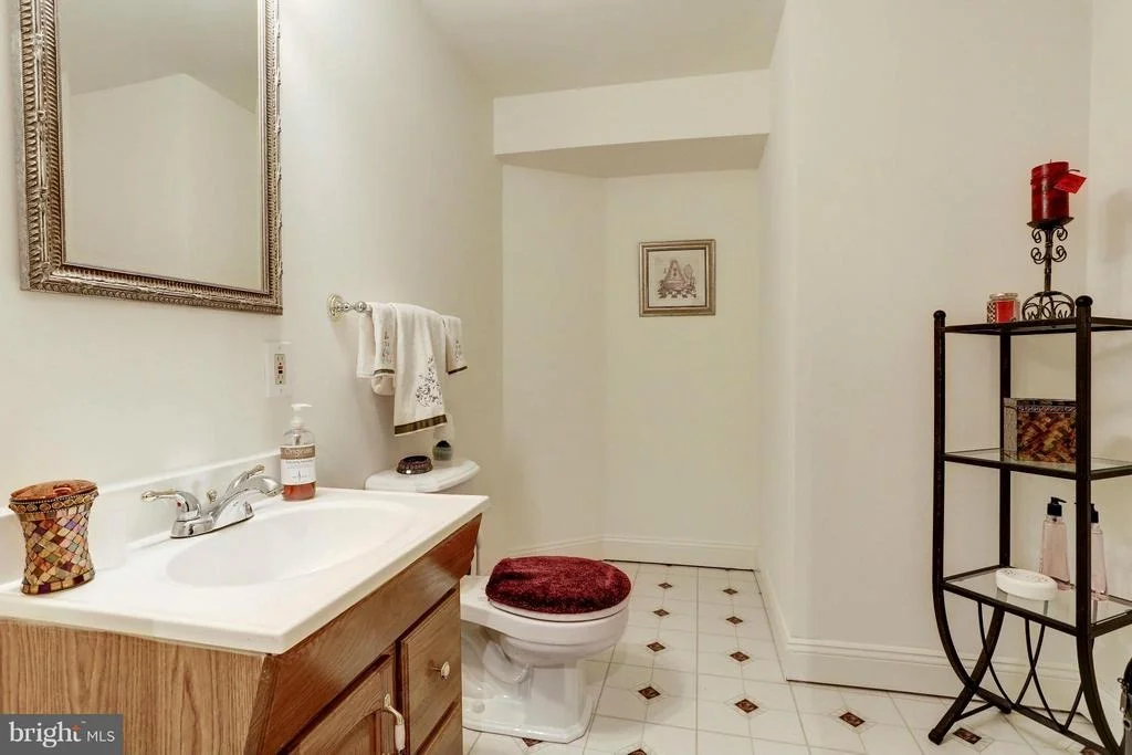 Photo of 4824 BROOM DRIVE