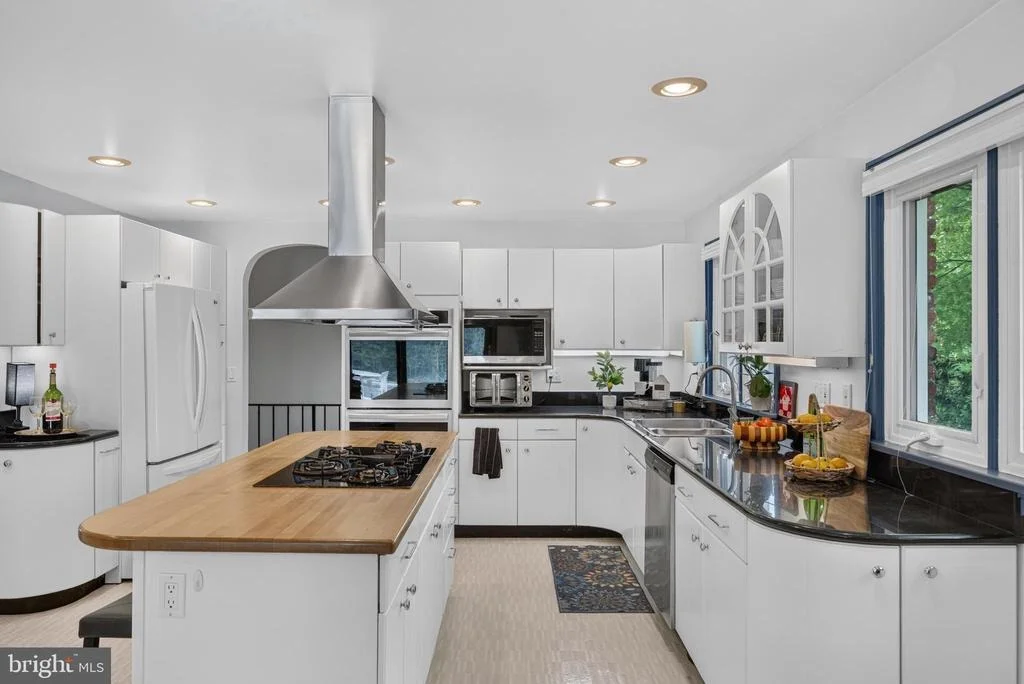 Photo of 2104 CEDAR CIRCLE DRIVE