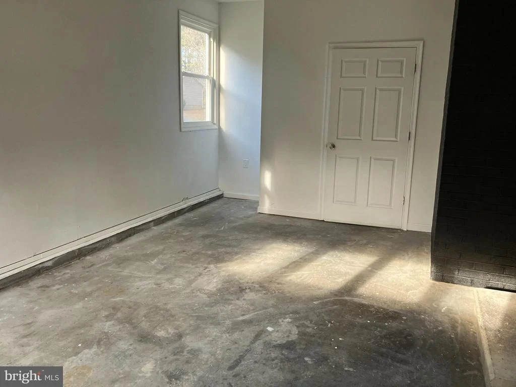 Photo of 114 BUCKINGHAM DRIVE