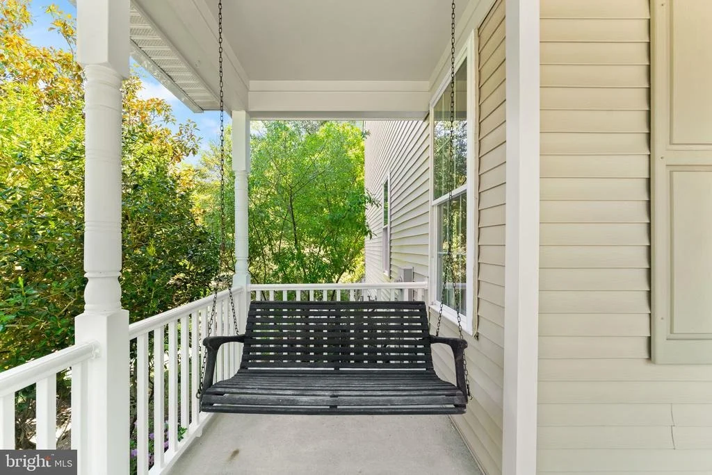 Photo of 817 KENNETH PLACE SE