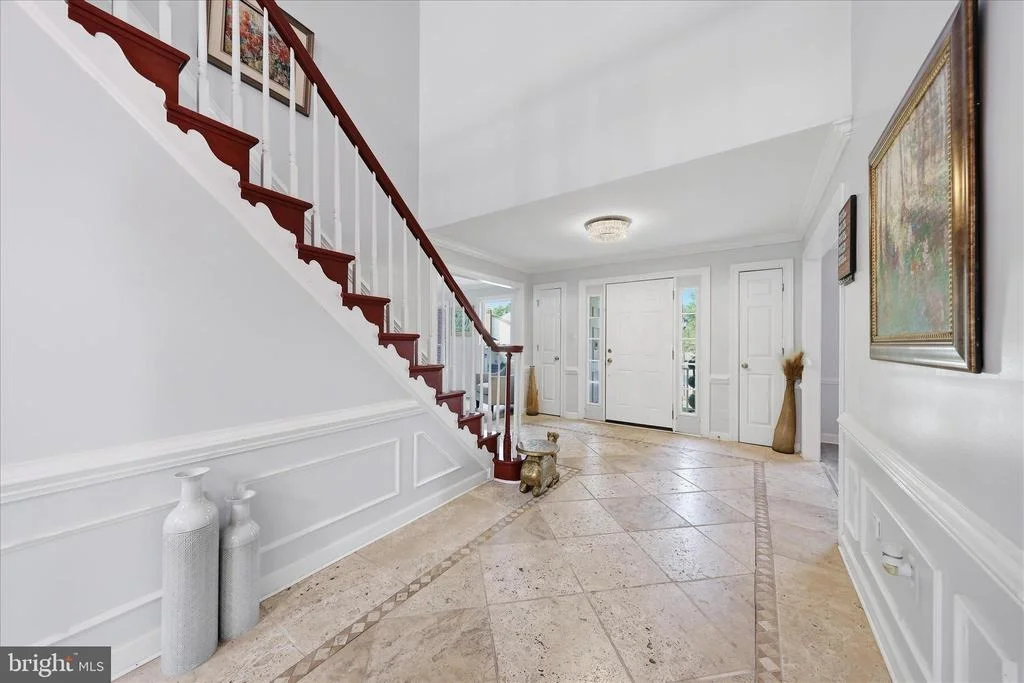 Photo of 6135 FIELDCREST COURT