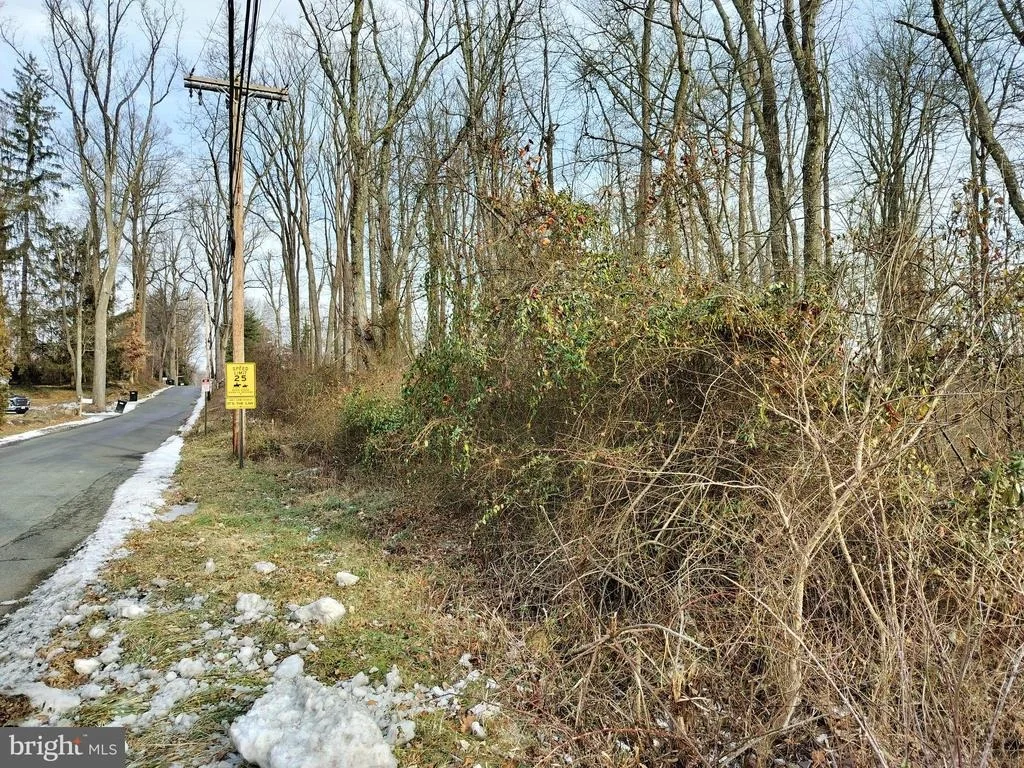 Photo of 147 ROCKTOWN ROAD