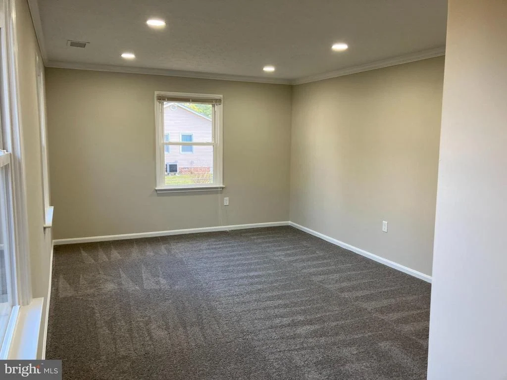 Photo of 114 BUCKINGHAM DRIVE