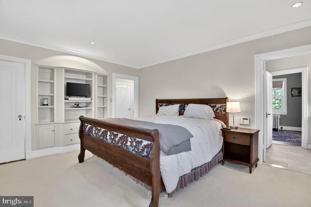 Photo of 4305 BRADLEY LANE