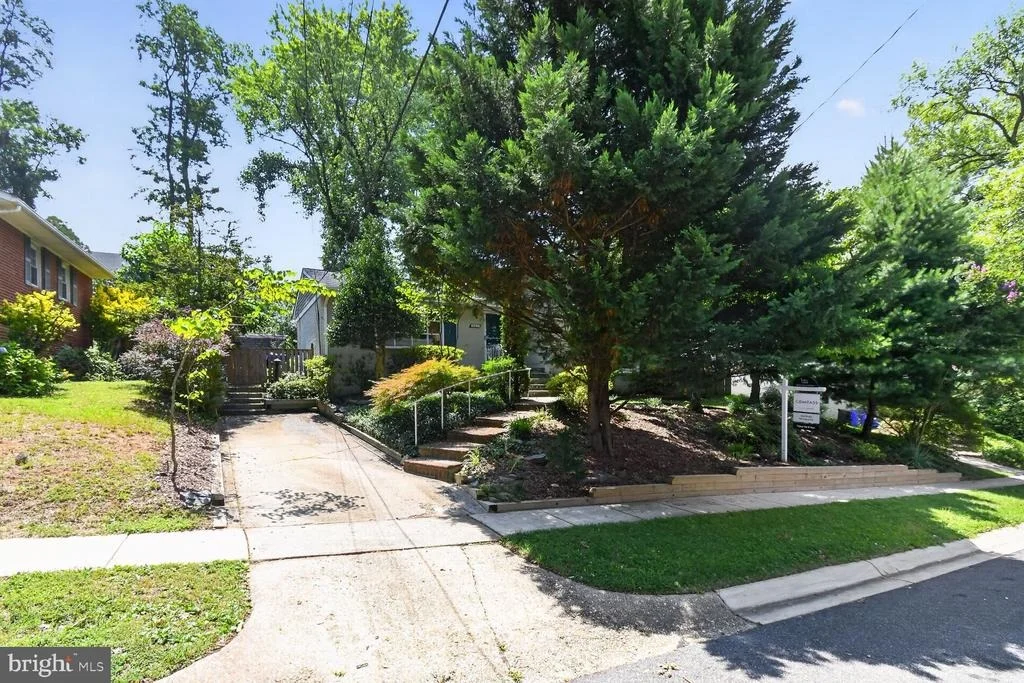 Photo of 8511 FREYMAN DRIVE