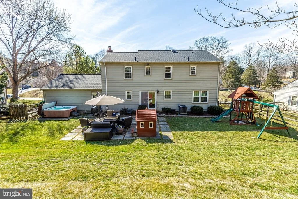 Photo of 10940 MIDDLEBORO DRIVE