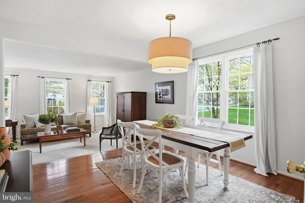Photo of 289 COLLEGE MANOR DRIVE