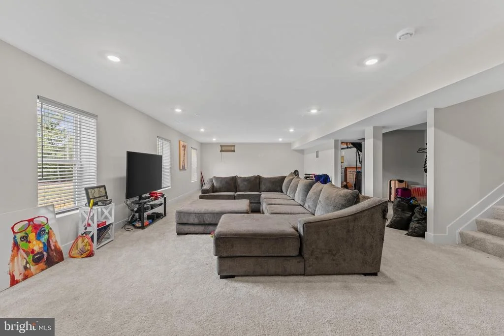 Photo of 5192 NEWPORT CIRCLE