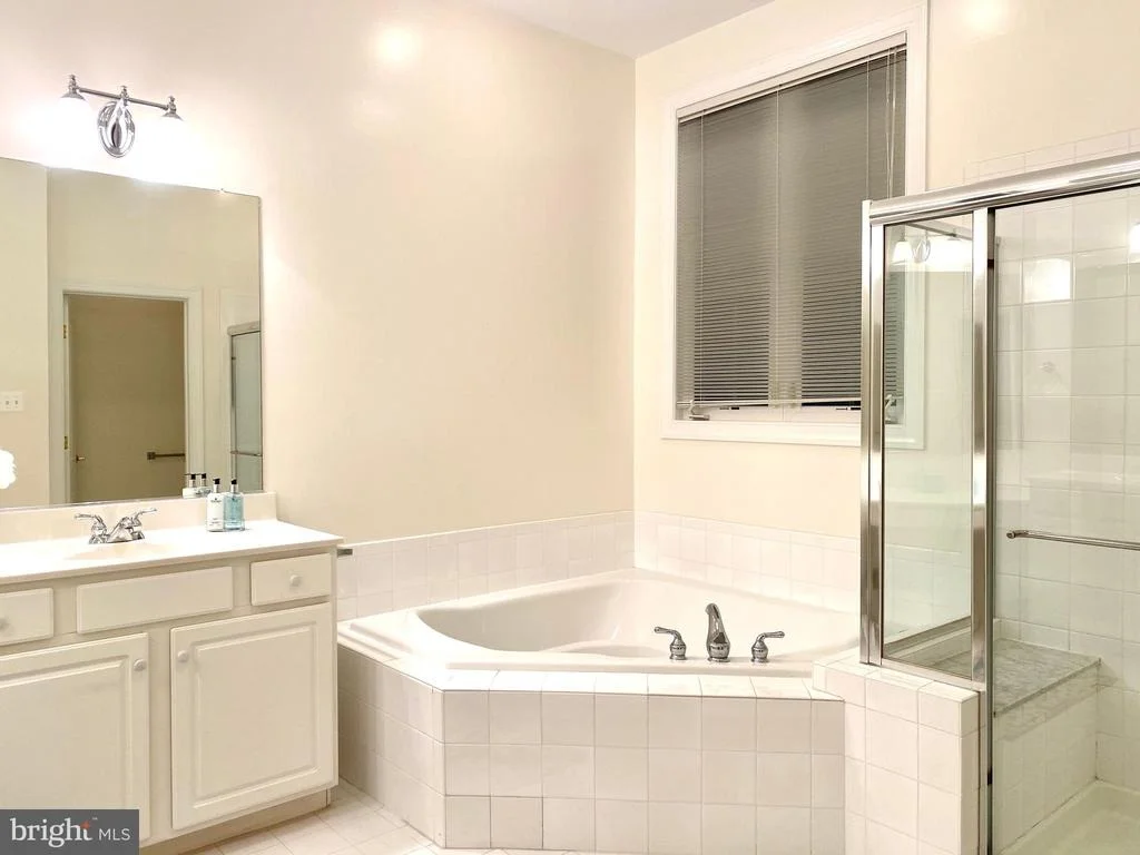 Photo of 3718 GLEN EAGLES DRIVE