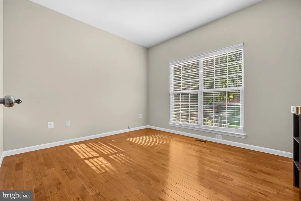 Photo of 5959 LYCEUM LANE