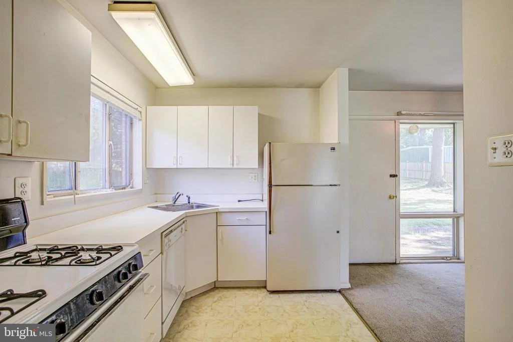 Photo of 7420 AXTON