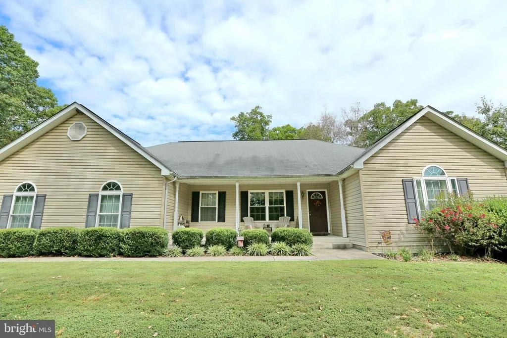 Photo of 42074 STARLIGHT DRIVE