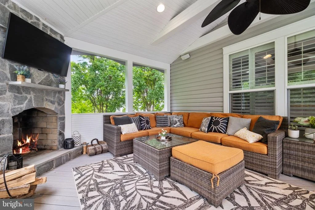 Photo of 8328 PINE KNOTT COURT
