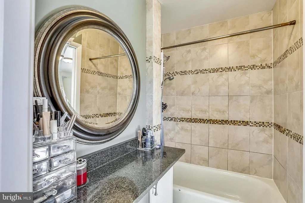 Photo of 816 HILLSBORO DRIVE