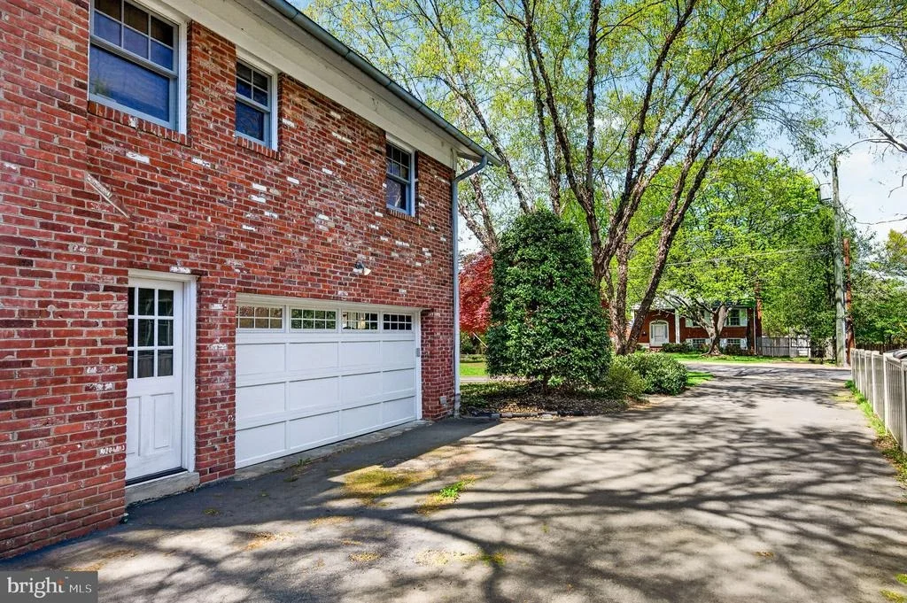Photo of 6619 MELROSE DRIVE