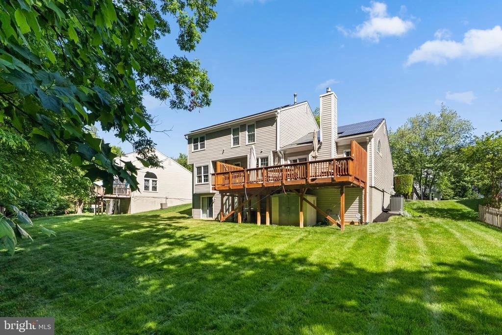 Photo of 14021 HEATHERSTONE DRIVE