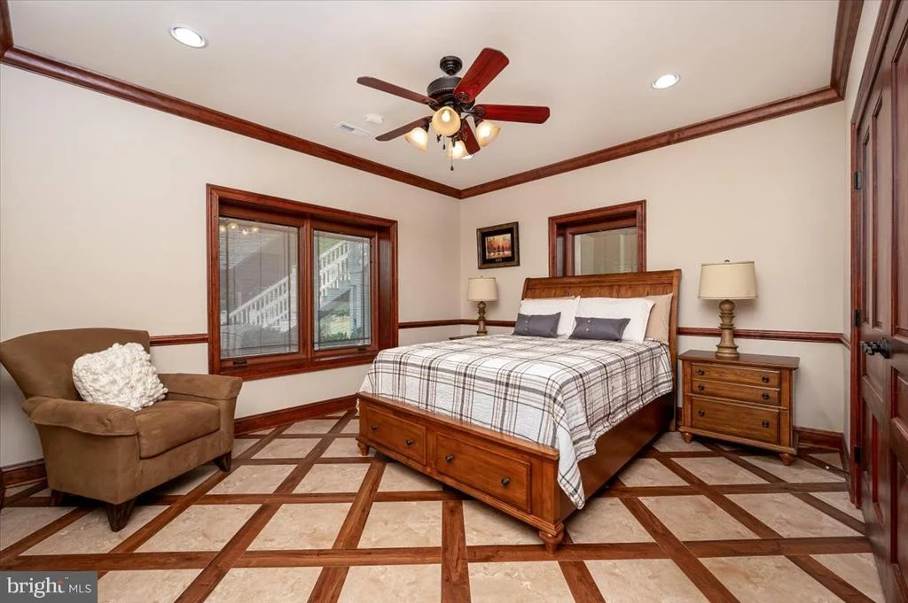 Photo of 6675 MARSHALL ROAD