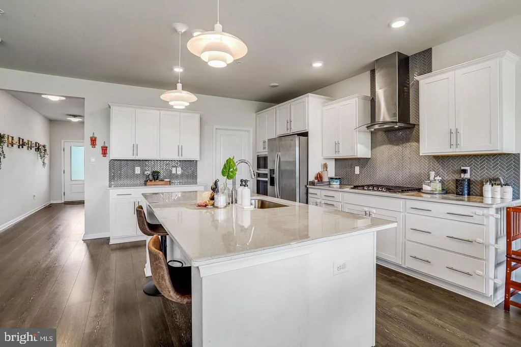 Photo of 504 CARROLL WALK AVE