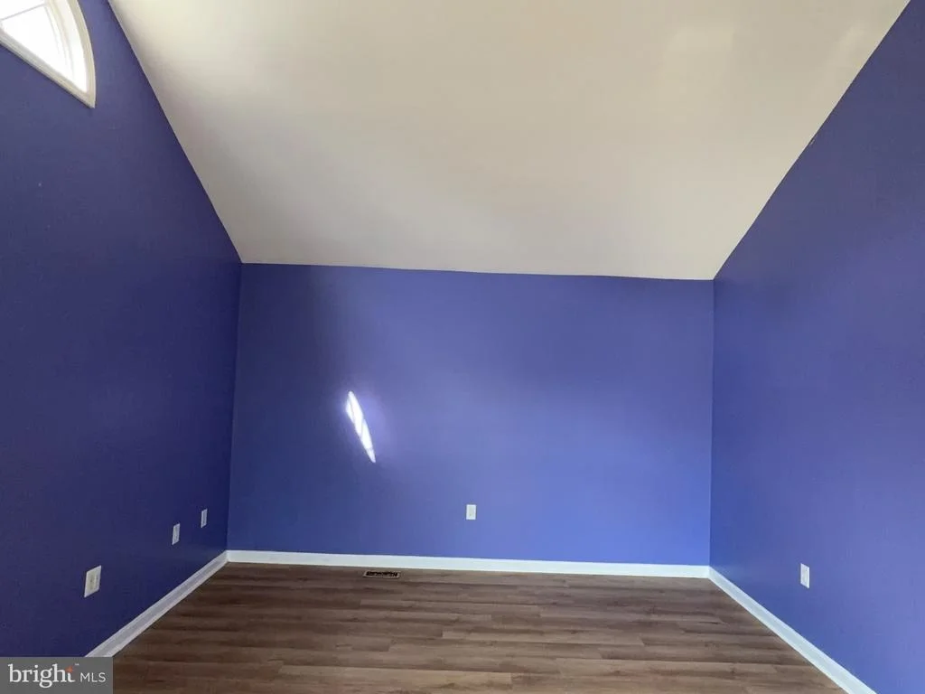 Photo of 9348 CREEKVIEW DRIVE