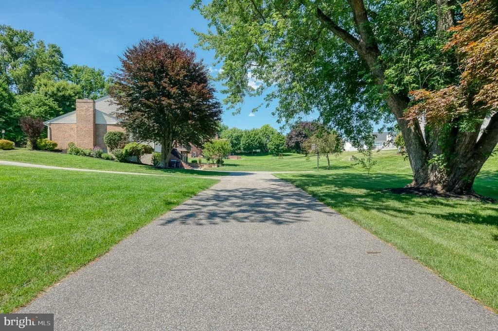 Photo of 2405 CLARET DRIVE