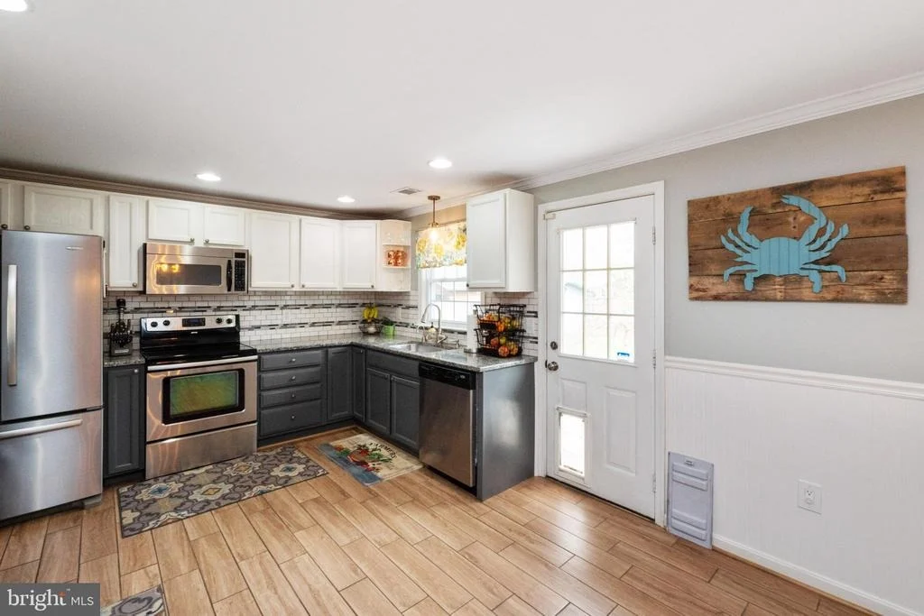 Photo of 3204 DEVONSHIRE ROAD