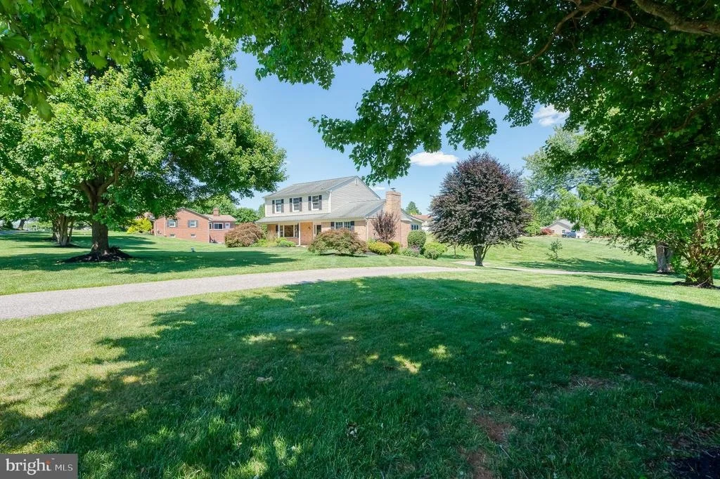 Photo of 2405 CLARET DRIVE