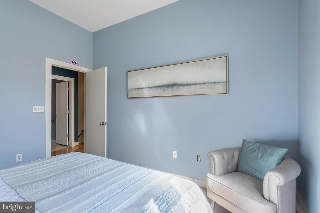 Photo of Unit 3 at 2363 CHAMPLAIN STREET NW