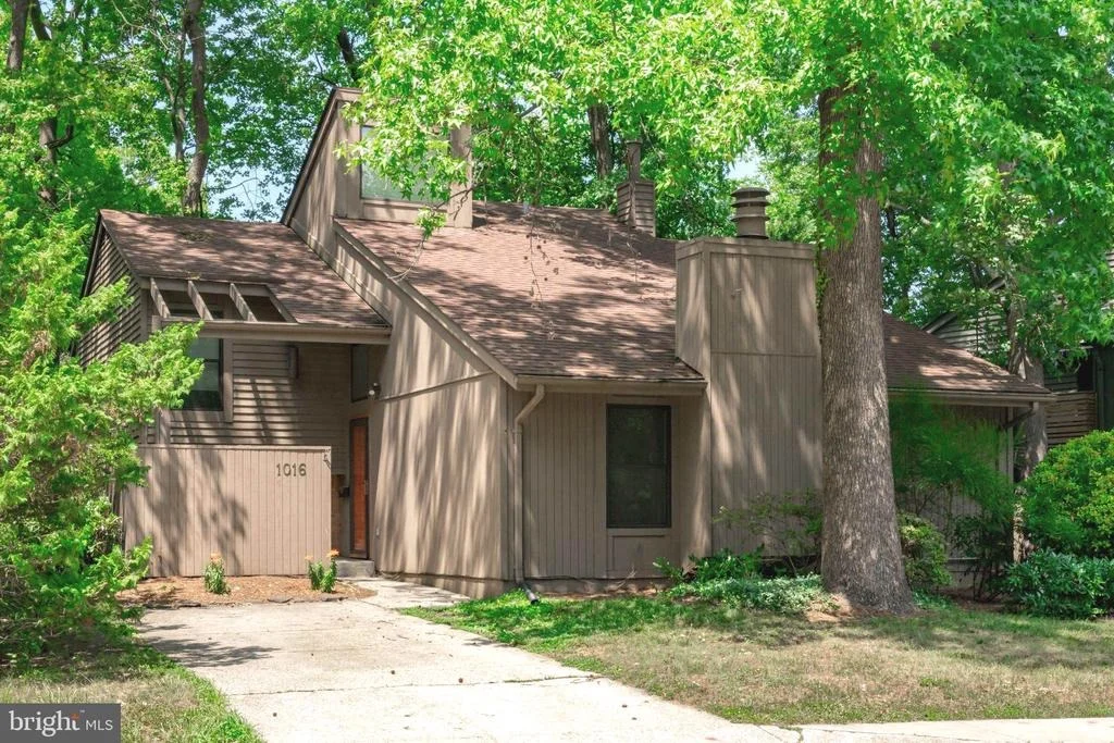 Photo of 1016 TIMBER CREEK DRIVE