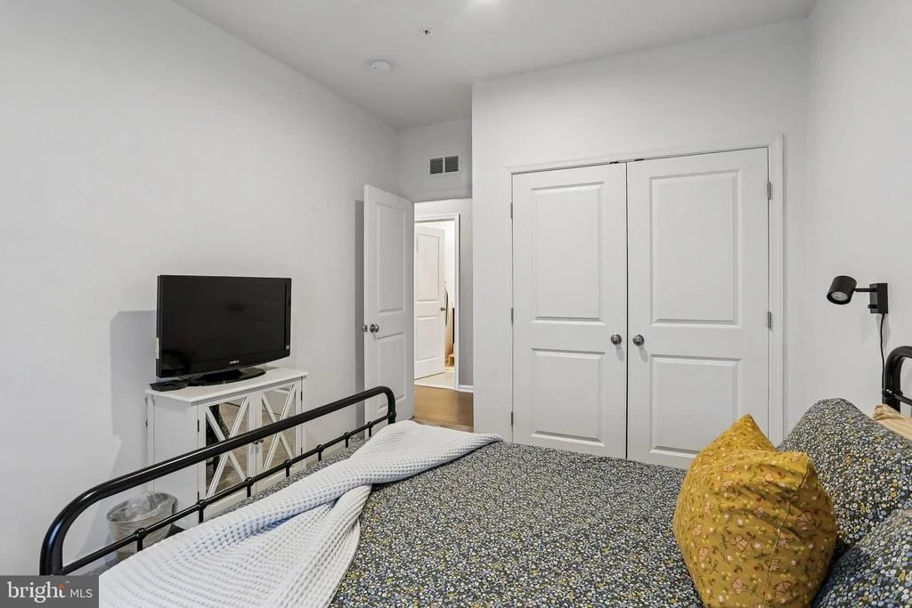 Photo of 1109 SAXTON DRIVE
