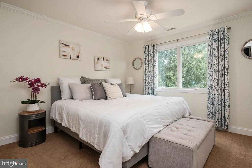 Photo of 1351 CALVERT ROAD