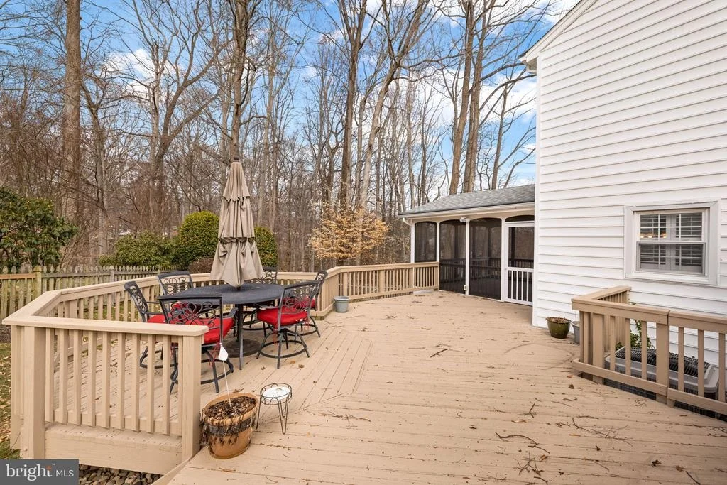 Photo of 6300 GLENBARD ROAD
