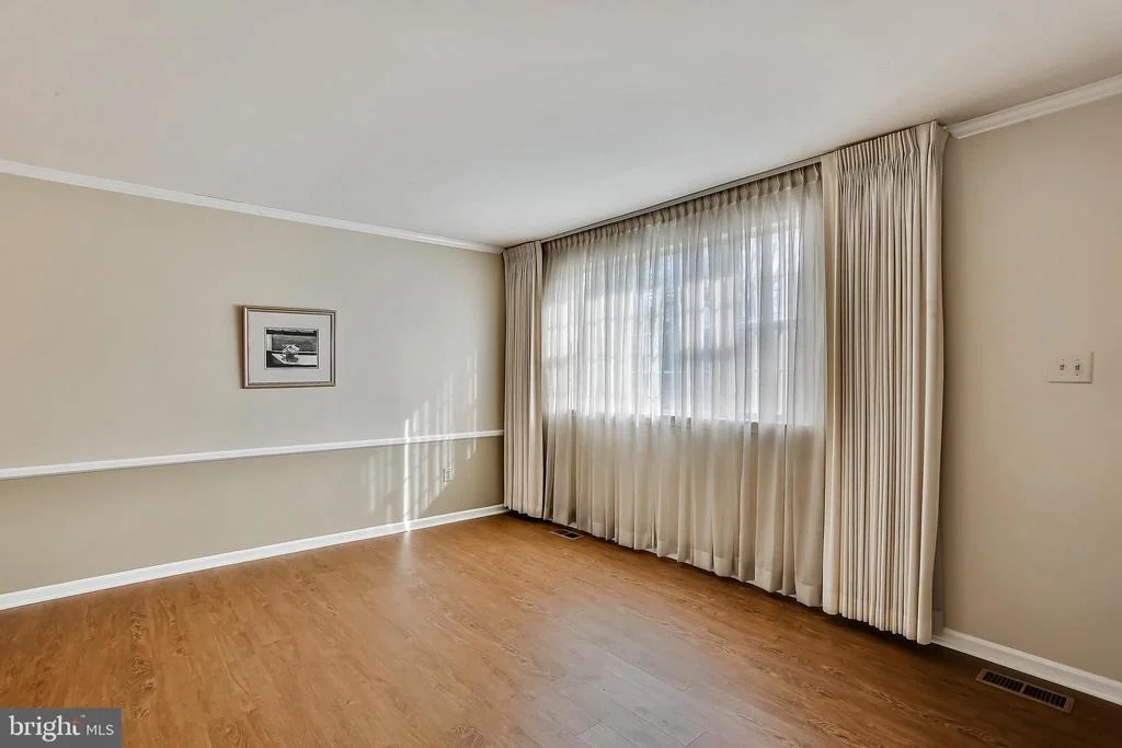 Photo of 9109 ROUNDLEAF WAY