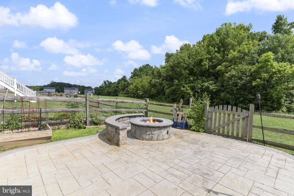 Photo of 5270 LONGBOW ROAD
