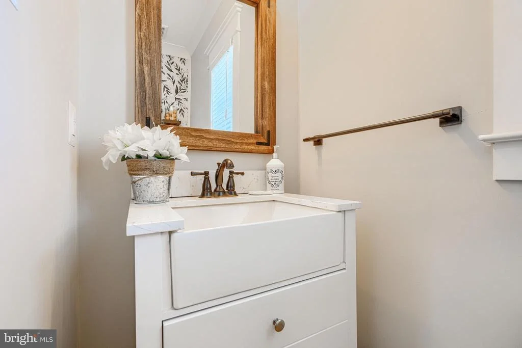 Photo of 2553 HANOVER PIKE