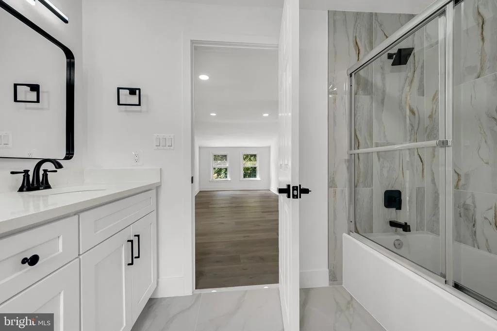 Photo of 710 SILVER SPRING AVENUE
