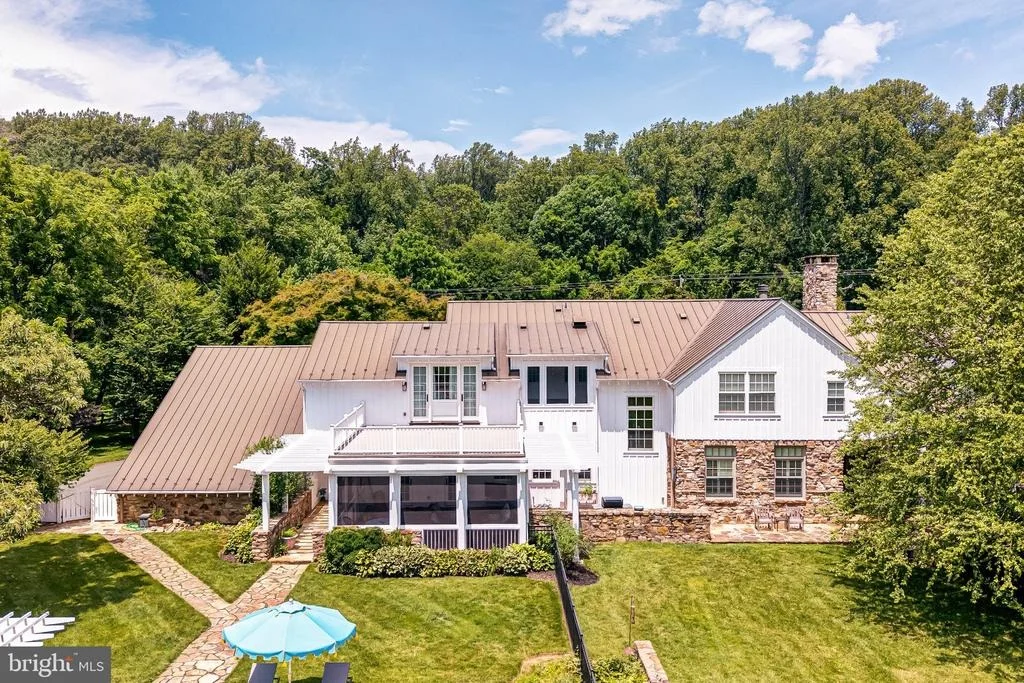 Photo of 8133 GEORGETOWN PIKE