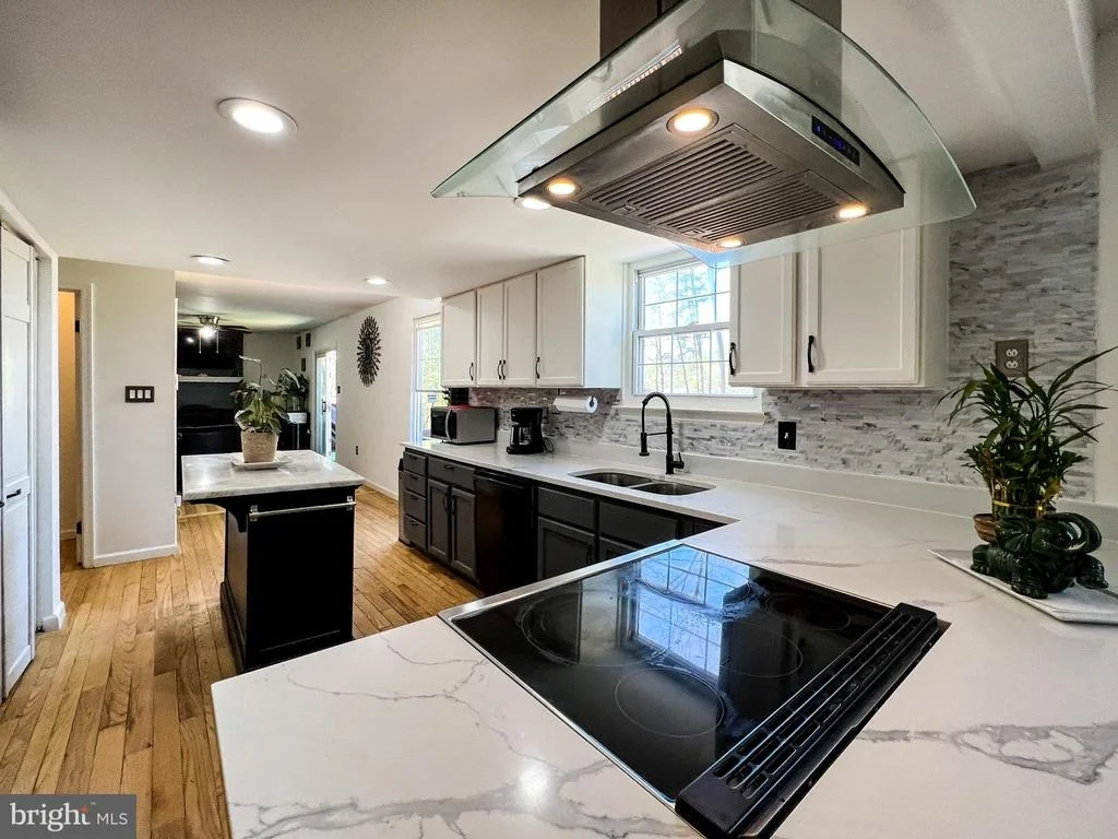 Photo of 9601 ROOSTER LANE