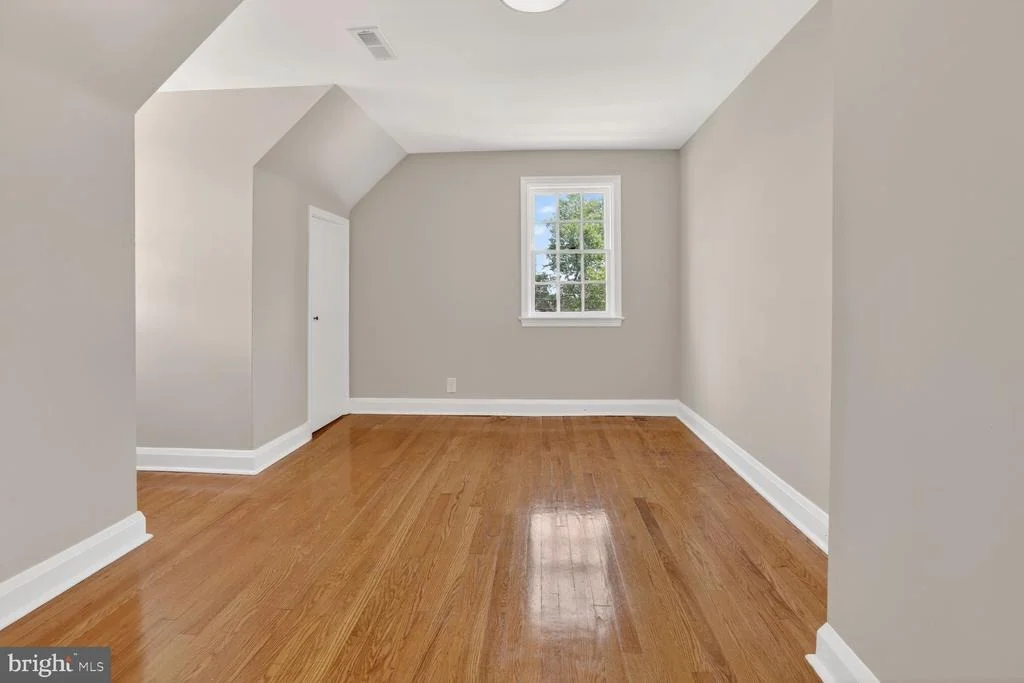 Photo of 315 E COLD SPRING LANE