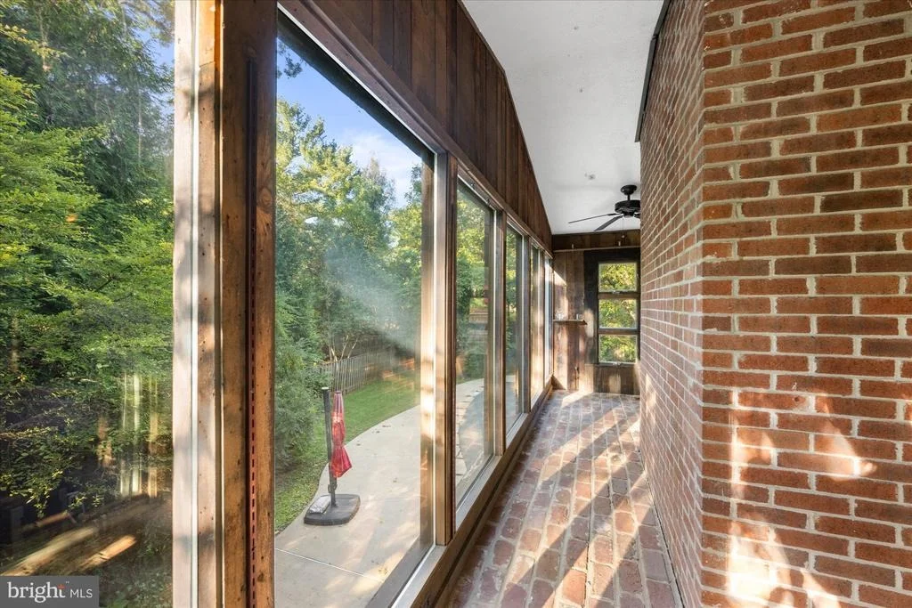 Photo of 6952 DUNCRAIG COURT