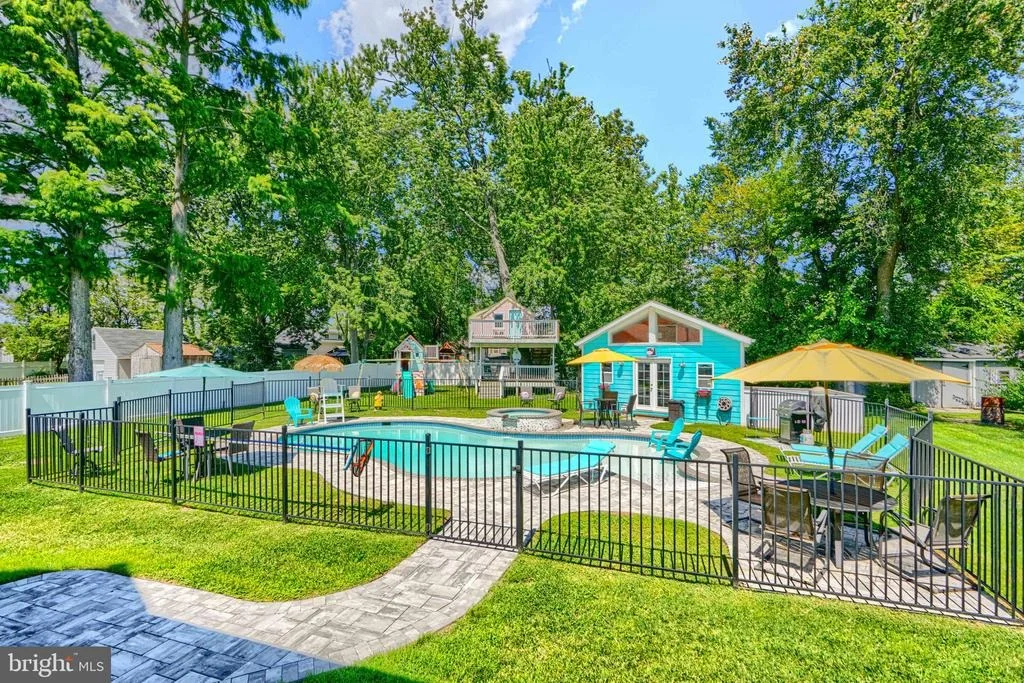 Photo of 7418 CHESAPEAKE ROAD