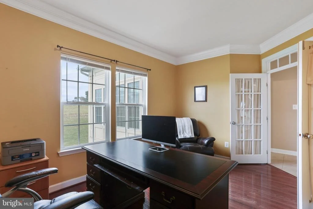 Photo of 10138 ROULETTE DRIVE