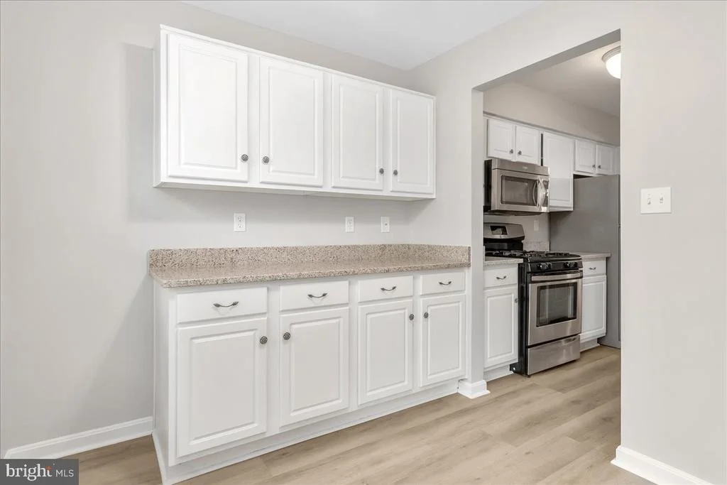 Photo of Unit 3C at 3810 NORMANDY DRIVE