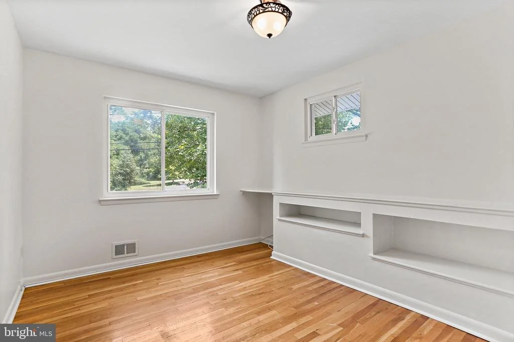 Photo of 13324 SHERWOOD FOREST DRIVE