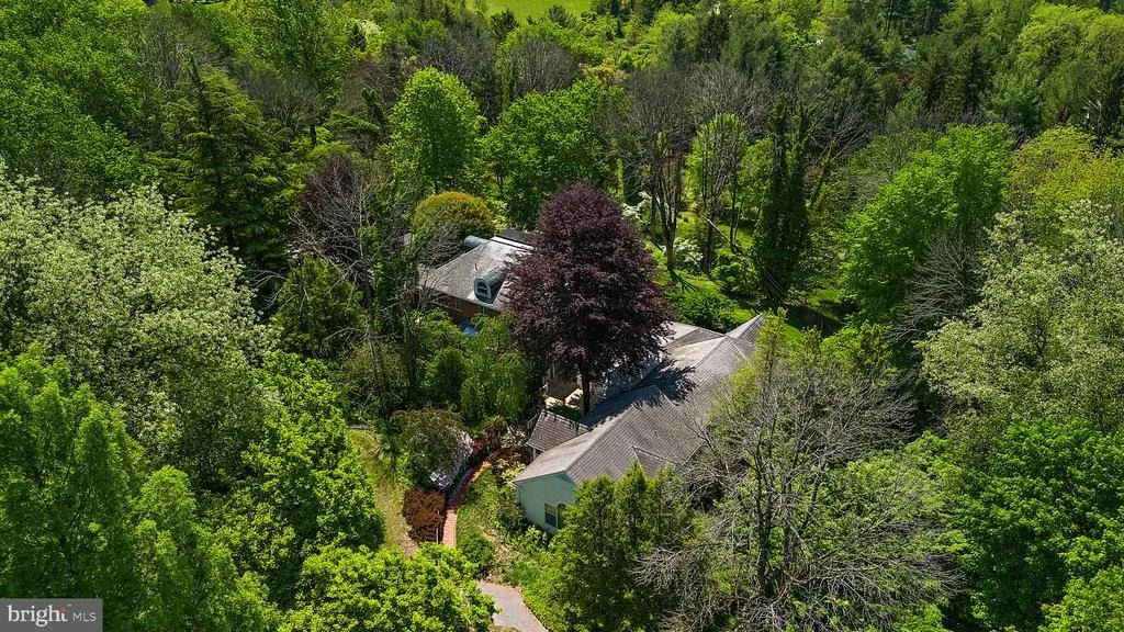 Photo of 2 FARRON DRIVE