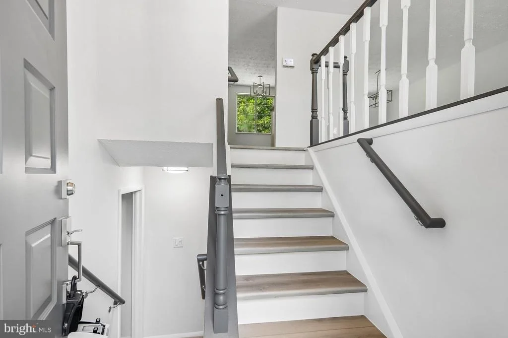 Photo of 6612 SEWARD ROAD