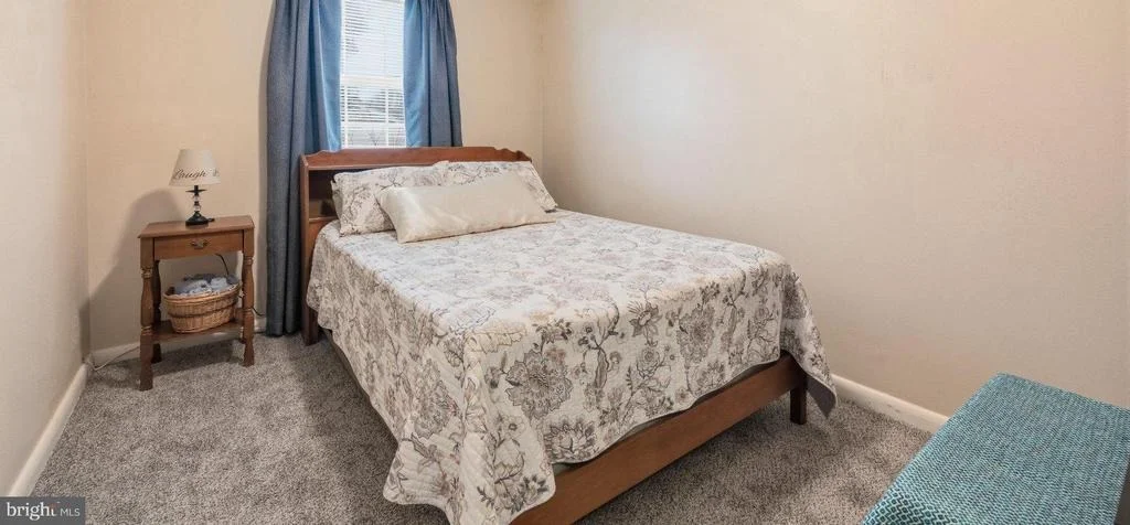 Photo of 530 RITA DRIVE