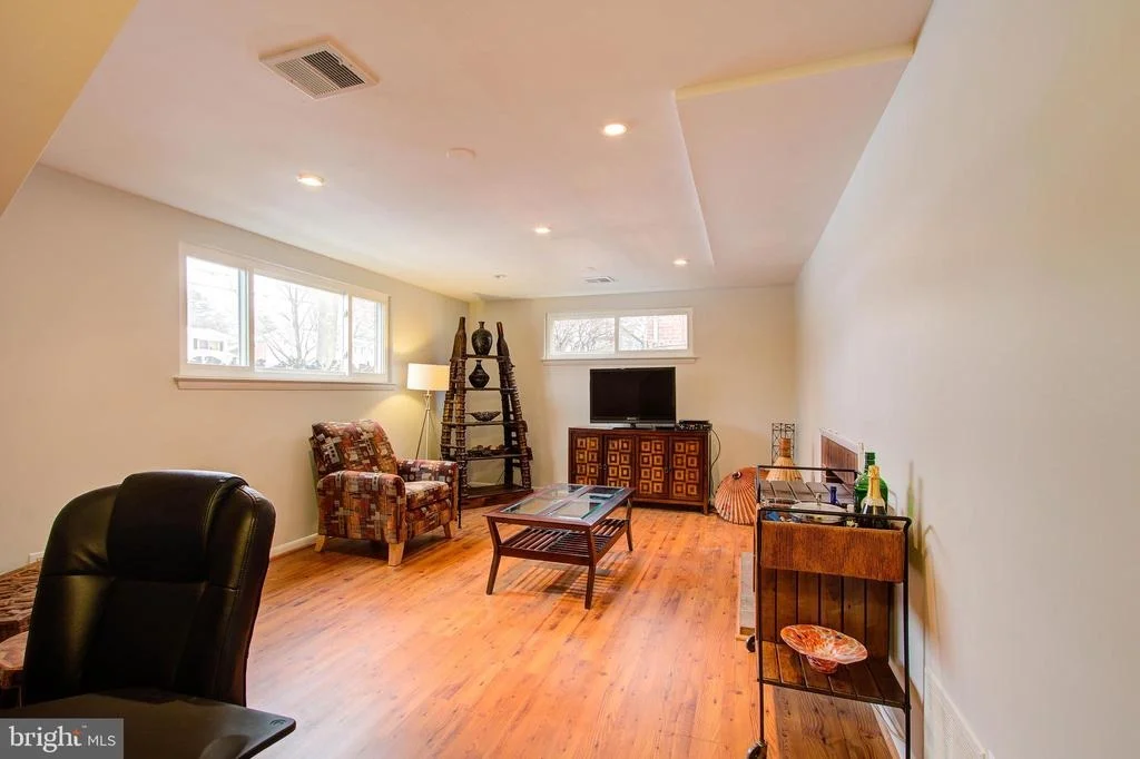 Photo of 611 HILLSBORO DRIVE