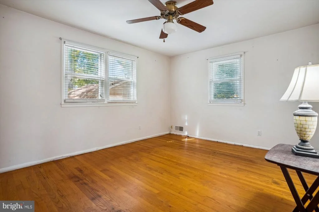 Photo of 5406 NUTTING DRIVE