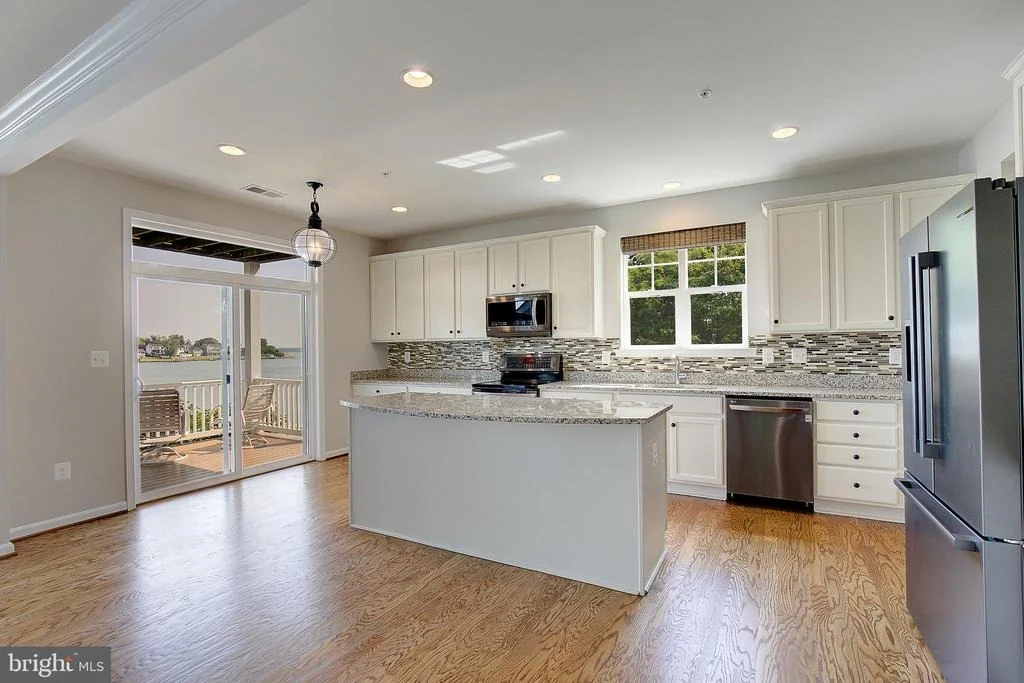 Photo of 3956 HONEYSUCKLE DRIVE