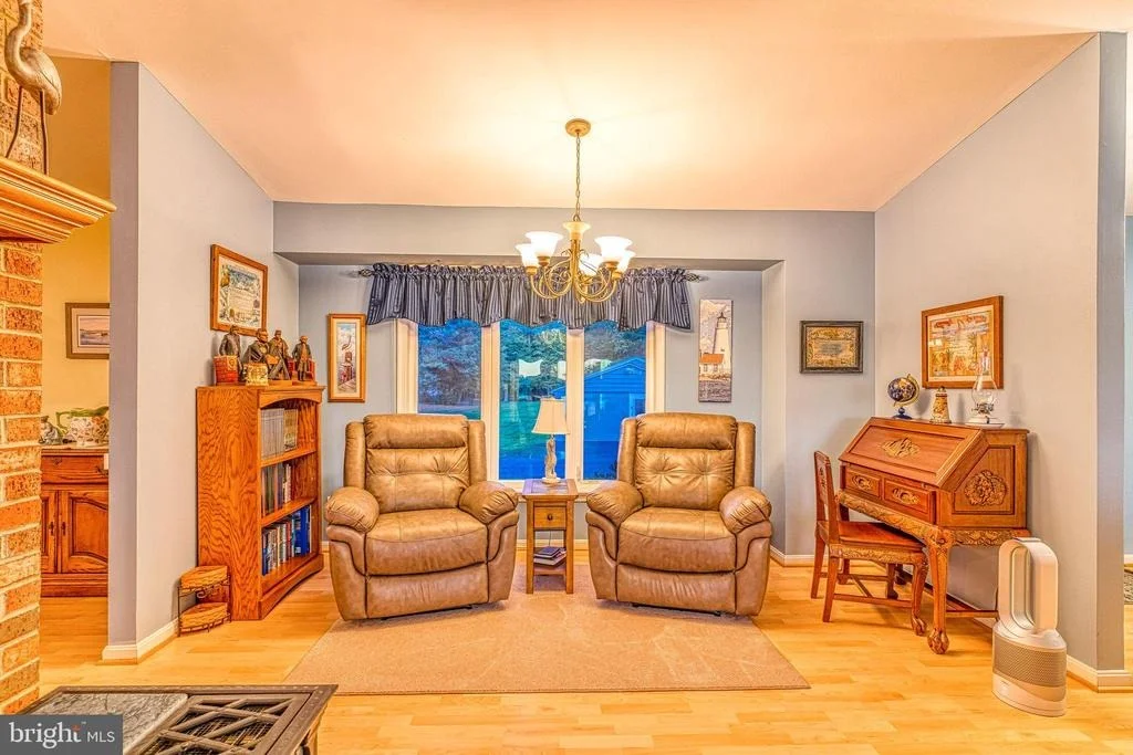 Photo of 16185 BRADBURN LANE